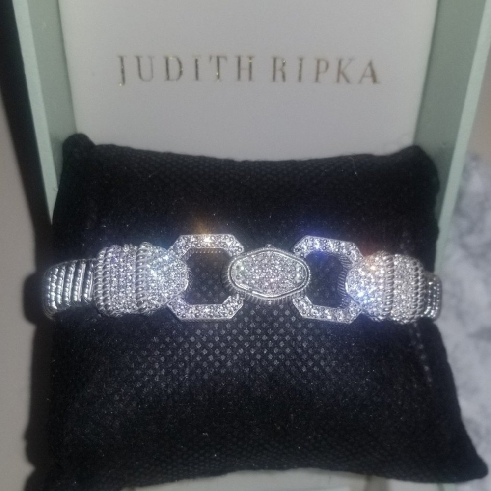 ✨️Judith Ripka Bracelet ✨️ - Picture 2 of 4